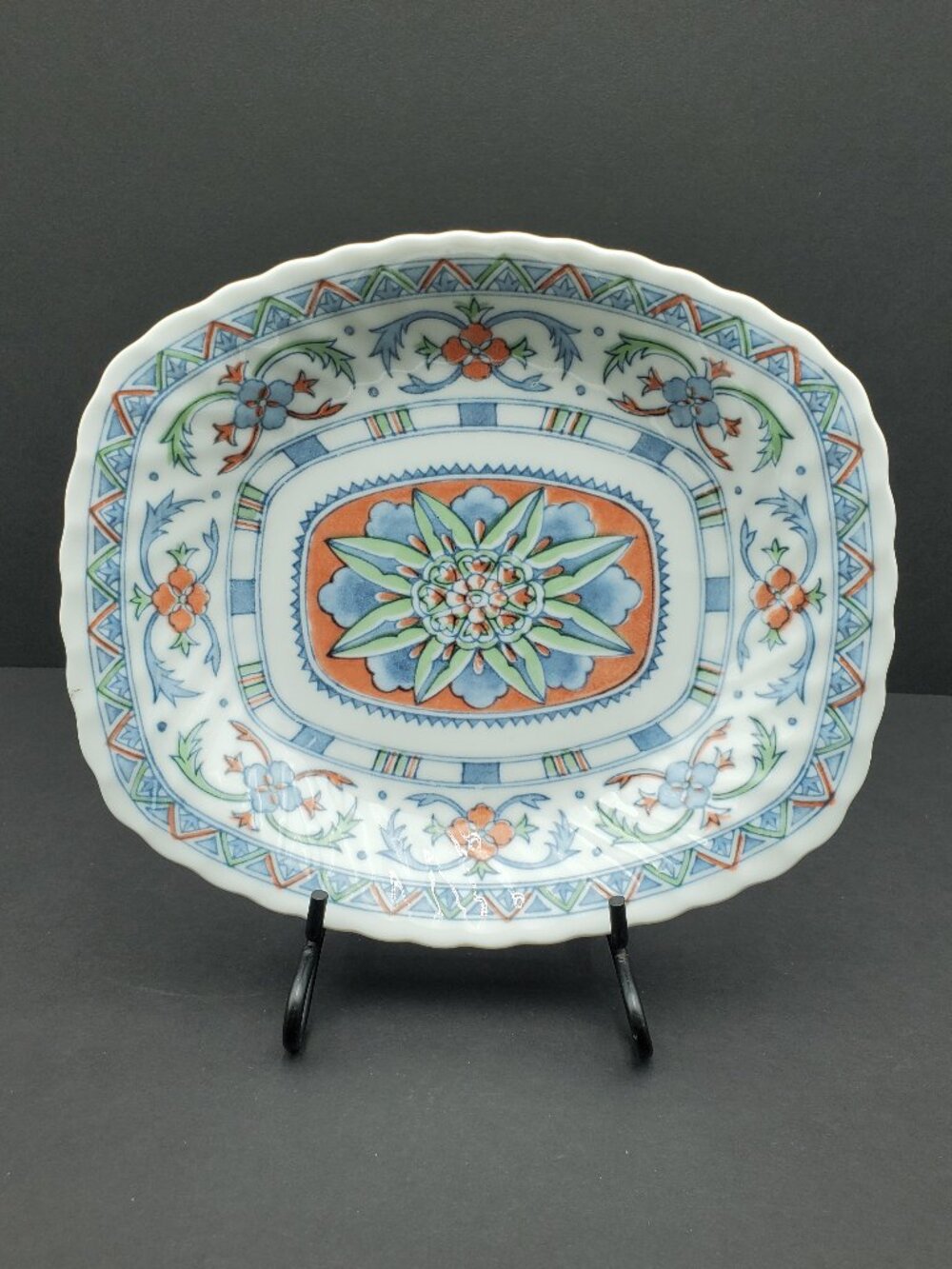 Andrea by Sadek Fashionable Fauna Shallow Serving Bowl